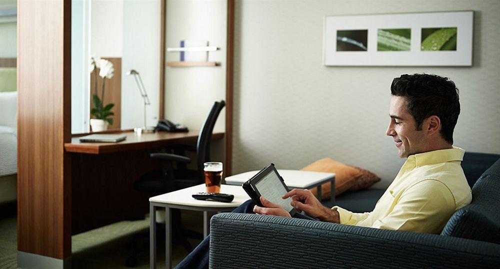 Springhill Suites By Marriott Wichita Airport Buitenkant foto