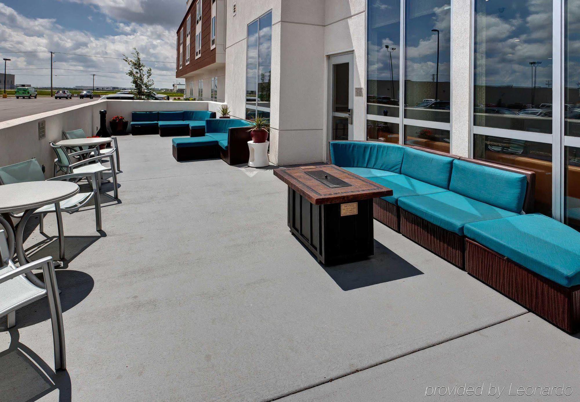 Springhill Suites By Marriott Wichita Airport Buitenkant foto